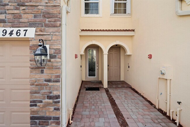 Photo - 9467 SW Merlin Ct