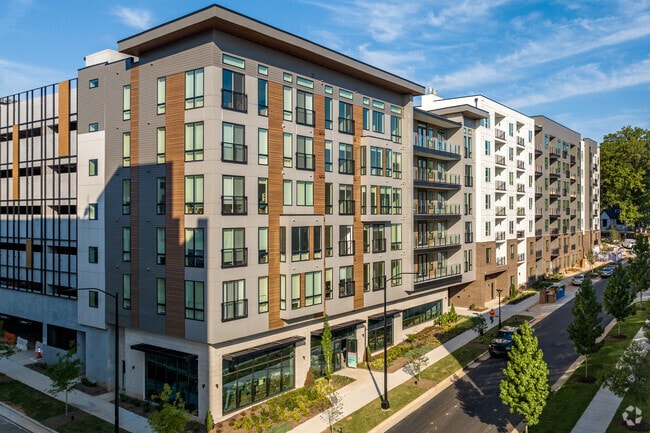 Solis Midtown - Solis Midtown