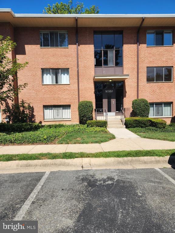 Building Photo - 10320 ROCKVILLE PIK Unit 401 Rental