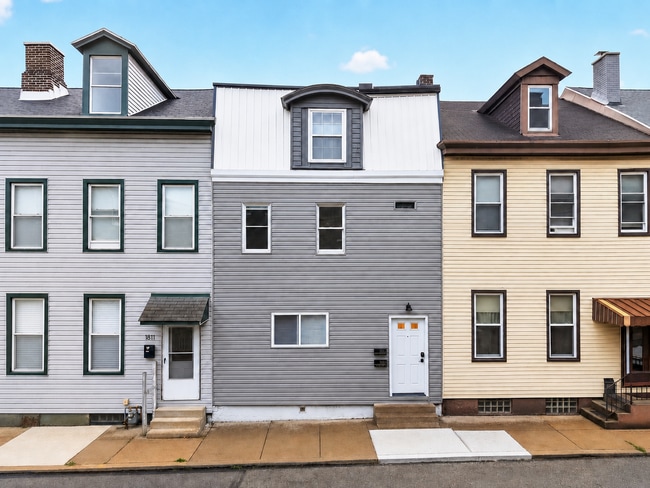 Building Photo - 1809 Lowrie St