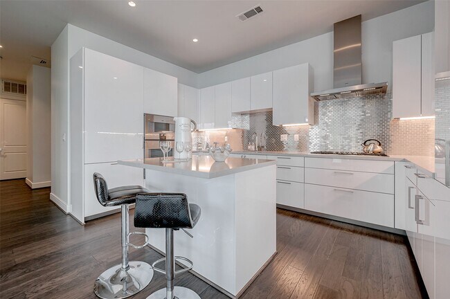 Photo - 4521 San Felipe St