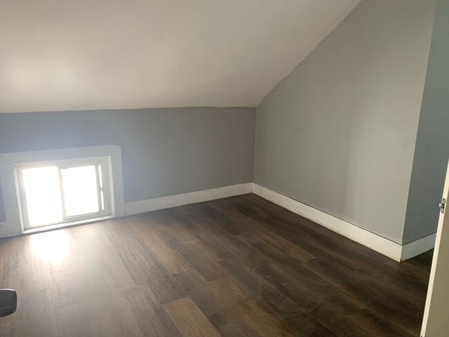 Photo - 861 Locust St Unidad 3