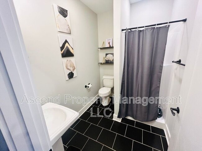 Photo - 3155 St Elmo Ave