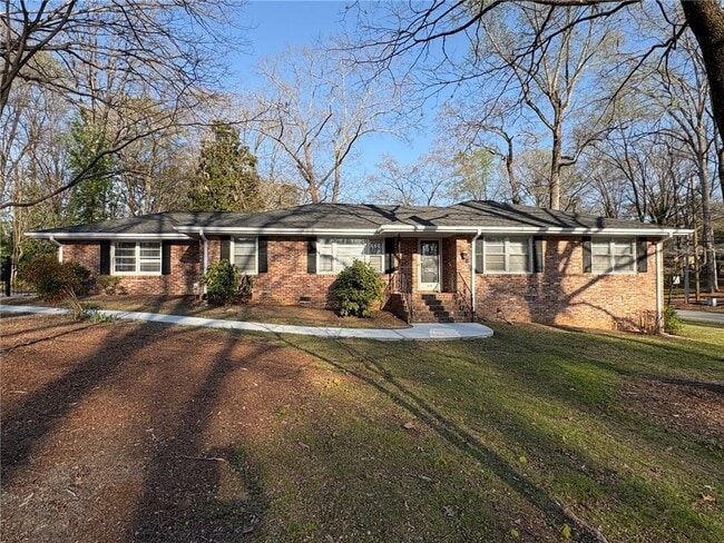 Building Photo - 619 Grove Pkwy SE