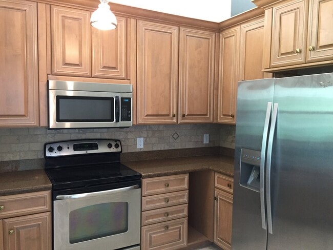 Photo - 5232 Raintree Ln