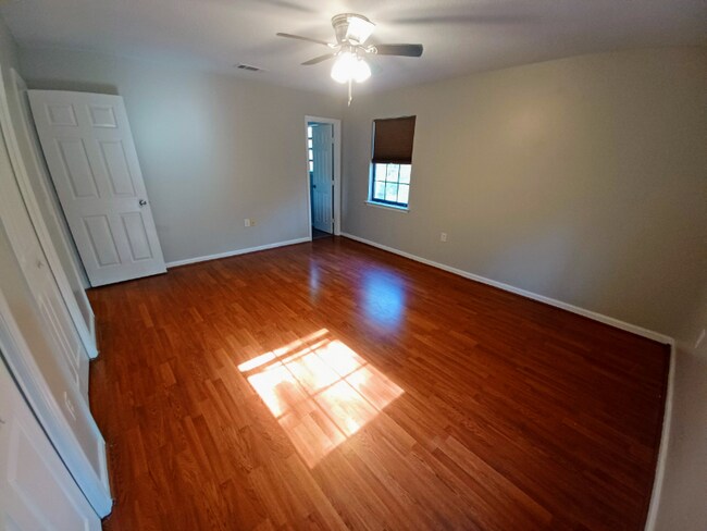 Photo - 206 Brittney Ln