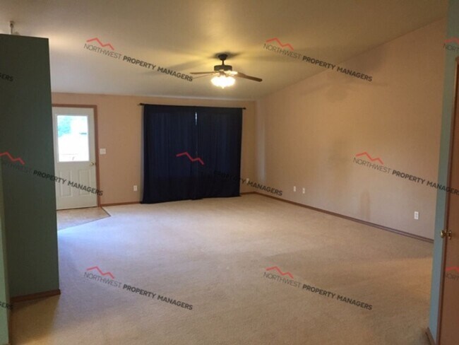 Photo - STATUS: *RENTED* | R109 |  $2,195.00 a mon...