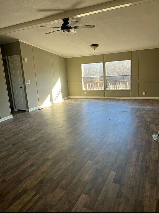 Photo - 3289 Bradshaw Rd