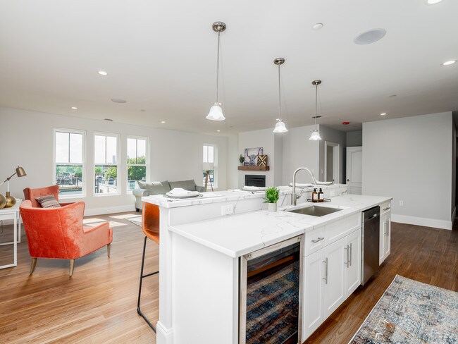 45 L St