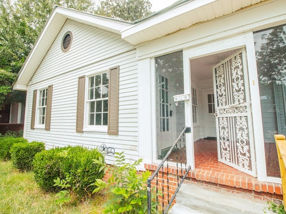 Photo - 1632 43rd Pl House