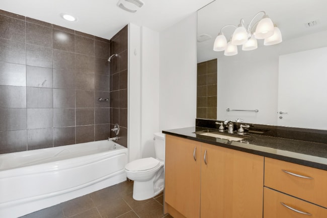 Photo - 300 S BISCAYNE Blvd Unit 34 floor