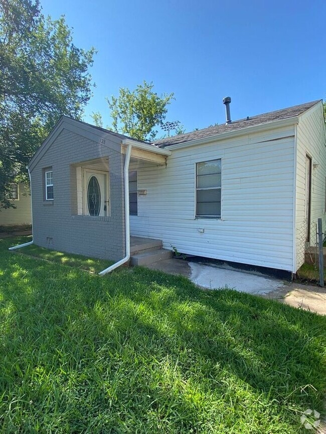 Building Photo - Cute 3 Bed 1 Bath Near Tinker AFB Rental