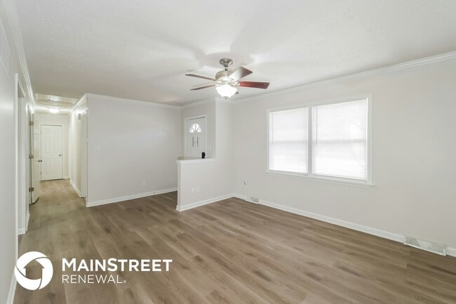 Photo - 1702 NE White Dr