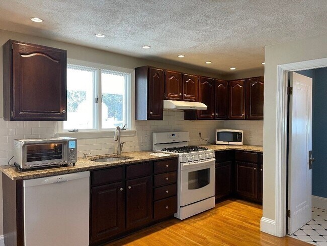 Photo - 28 Theresa Ave