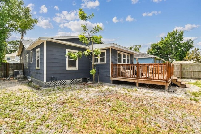 Photo - 308 N Gomez Ave