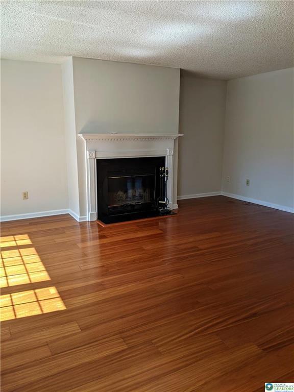 Photo - 1825 Falcon Dr