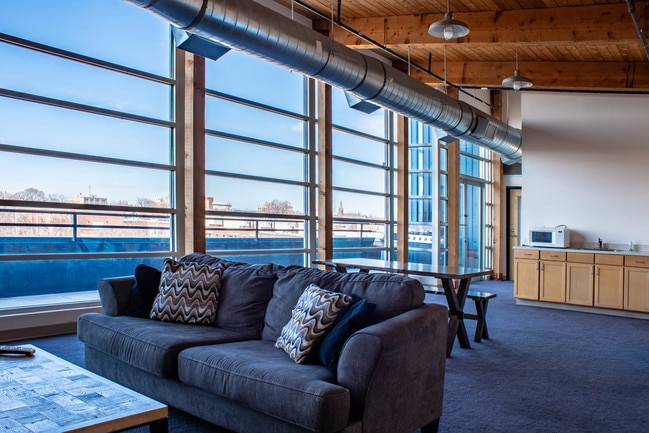 Sala comunitaria - Brew Hill Apartments