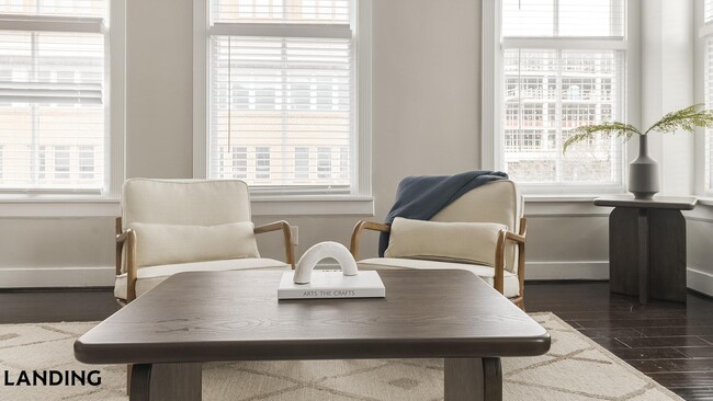 Building Photo - 617 W Lexington St