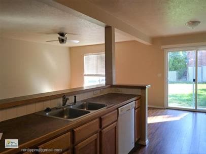 Photo - 2200 S Phillippi St