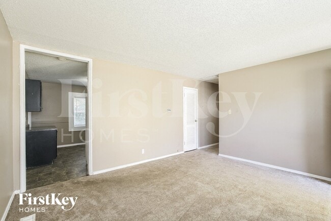 Photo - 4834 N Kenyon Dr