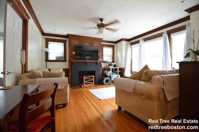 7 Addington Rd Unit 1