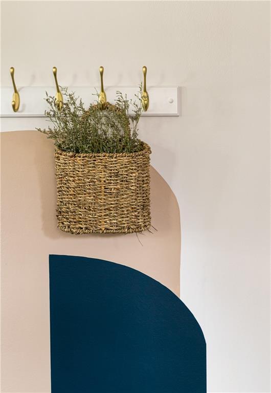 Photo - 909 Austin Ave NE