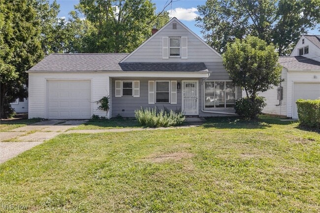 Building Photo - 443 Fairway Blvd Rental