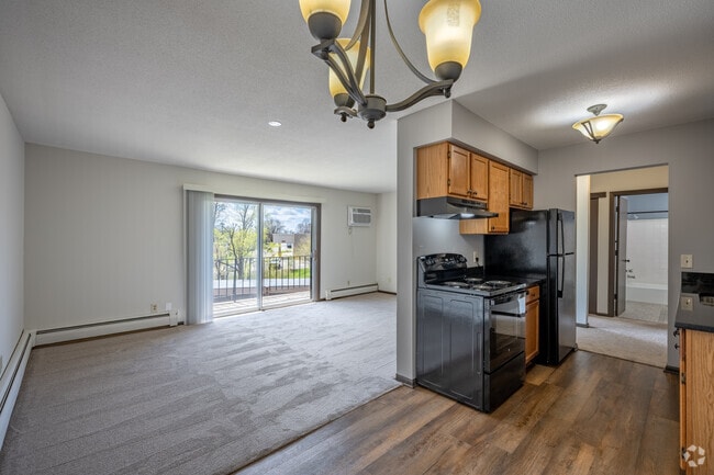 1BR, 1BA - 750SF - Upgraded - Living Room/Kitchen - Northumberland Apartments