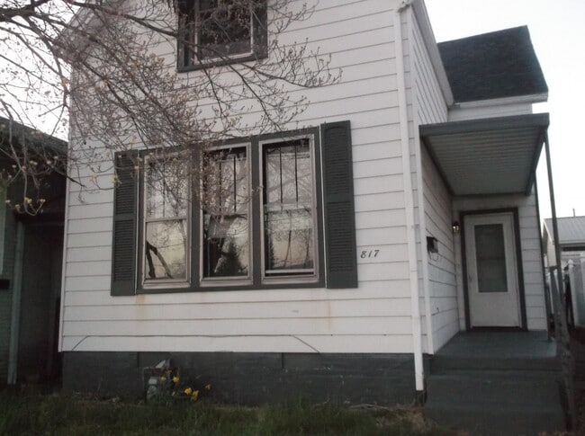 Photo - 4 Bed, 2 Bath/Remodled