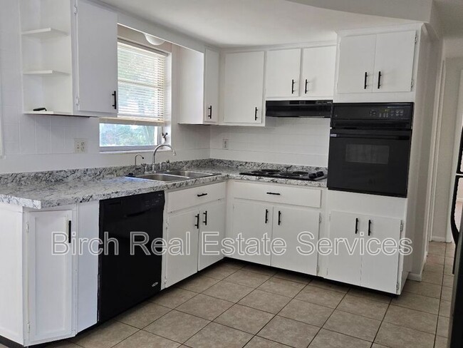 Photo - 5052 Cougar Loop