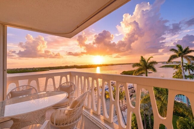 Building Photo - 2505 S Ocean Blvd