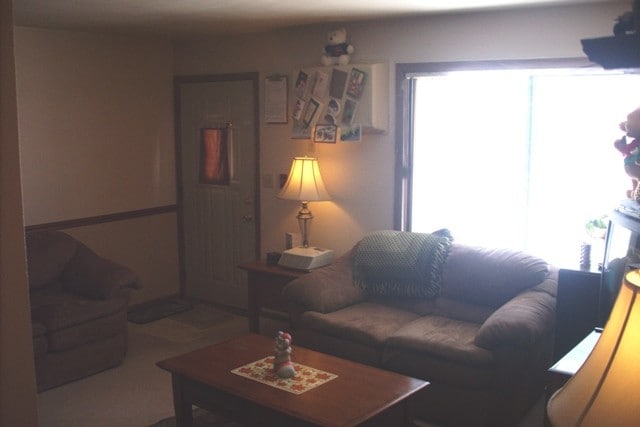 Photo - 451-461 S River Rd