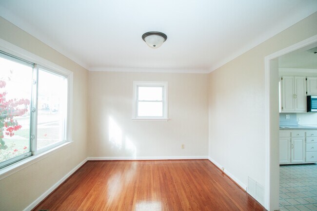 Photo - 4132 Berwick Ave