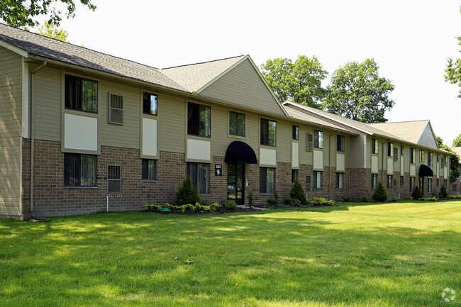 Reserve at Lake Pointe