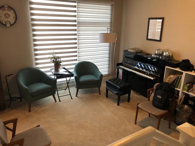 Photo - 801 S Anaheim Blvd