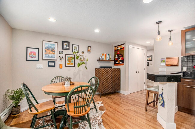 Building Photo - 120 S Pennsylvania St Unit 103 Rental