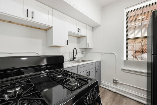 Photo - 6751 S Jeffery Blvd