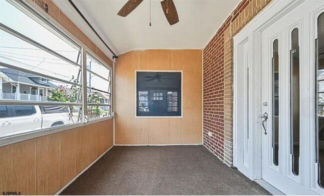 126 N Harvard Ave