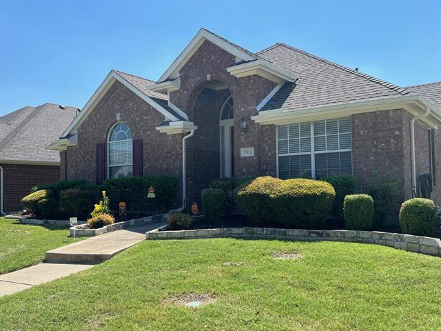 Photo - 2011 Greenfield Ln