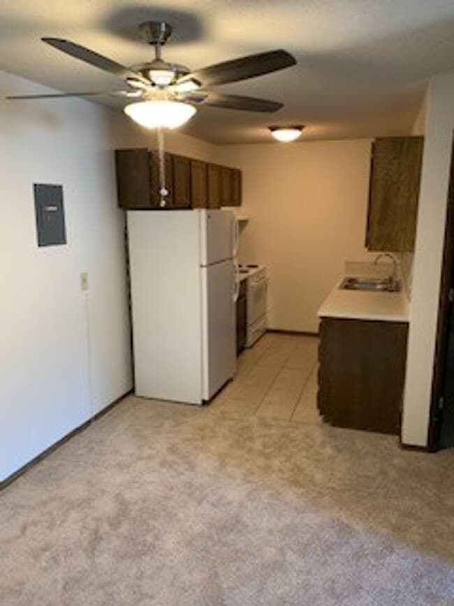 Photo - Xerxes Manor Apartments