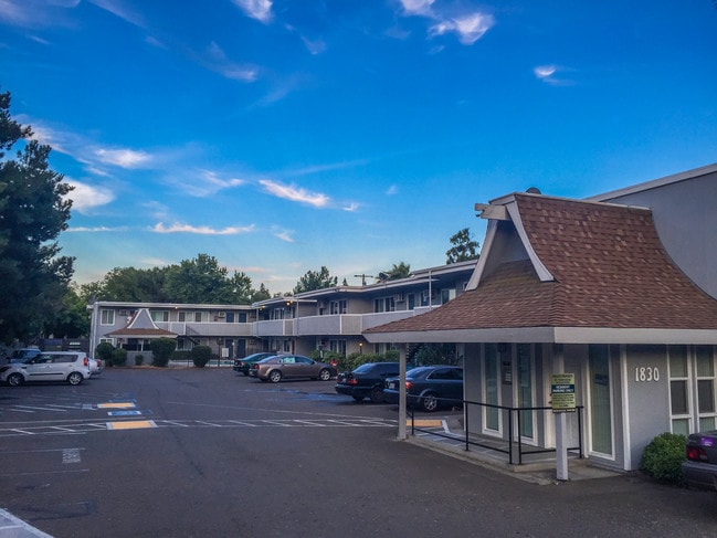 Photo - Polynesian Apartments