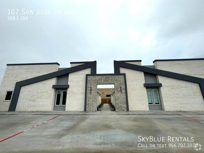 Building Photo - 107 San Jose Dr Unit 107-4 San Jose Rental