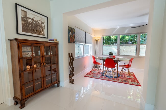 Photo - 2121 Parker Ave