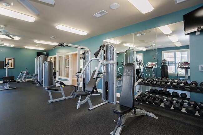 Photo - Astoria Apartments