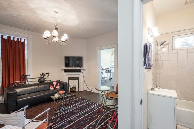 Photo - 2 BR/ 2 BA Historic Church Hill Home. Available February 10th!