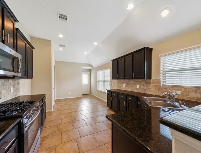 Photo - 20751 Winghaven Dr