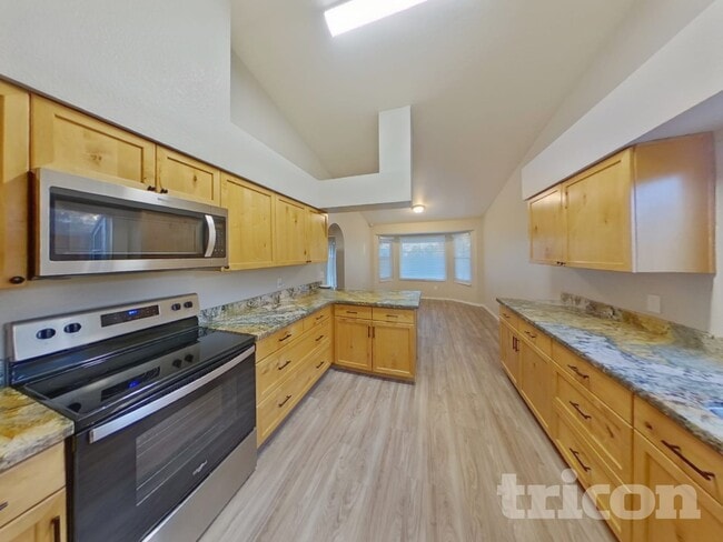 Photo - 413 E Merrill Ave