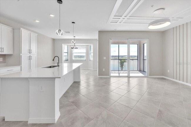 Photo - 19140 Scallop Lp Unidad 405