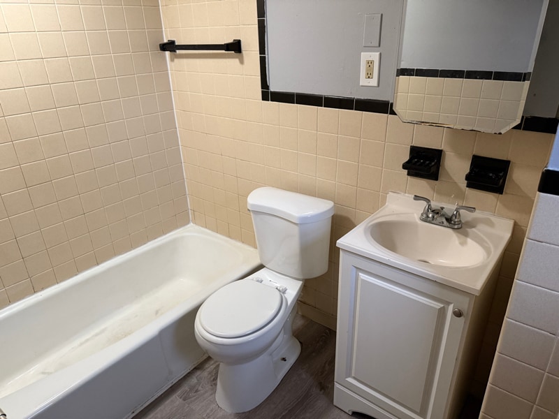 Photo - 50 E Main St Unidad 13