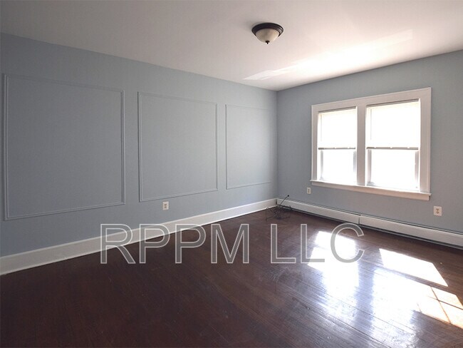 Photo - 488 Heywood Ave